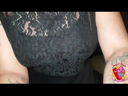 ❤️ Dada wa kambo mjanja humpa pigo na Kihispania Video ya ngono ️❤